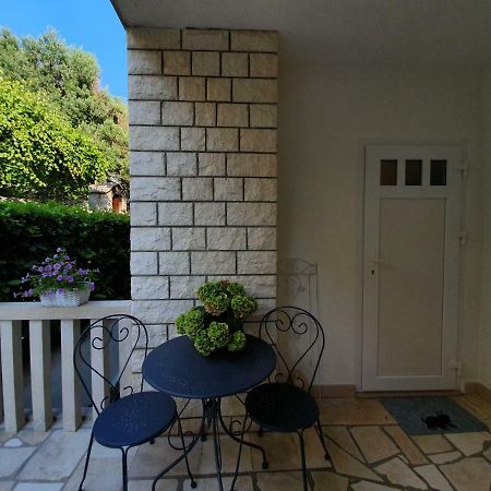 Apartmani Renata Брела Экстерьер фото